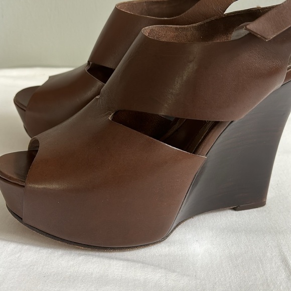 Marni brown leather platform wedge peep toe sandal - Picture 5 of 10